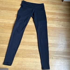 Lululemon black full length leggings size 6.
